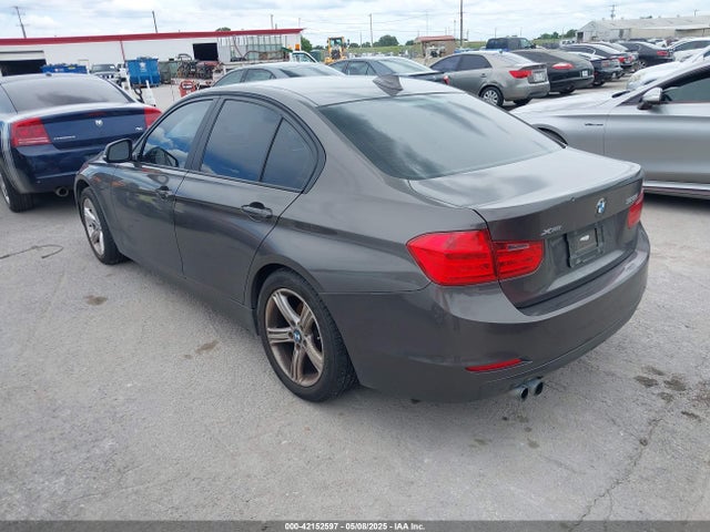 2013 BMW 3 SERIES WBA3B3C58DF537652 Photo 2
