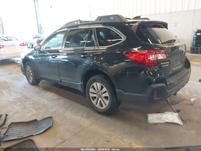 4S4BSAFC8K3288731 Subaru Outback 2.5i Premium