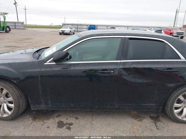 Chrysler 300 Limited 2015 2C3CCAAG4FH853922 Image 14