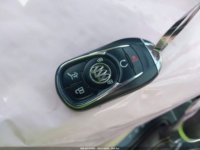 LRBFXDSA8HD000351 Buick Envision Essence