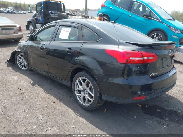 Ford FOCUS SE 2015 1FADP3F28FL338363 Image 3