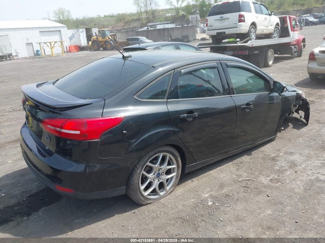 Ford FOCUS SE 2015 1FADP3F28FL338363 Image 4