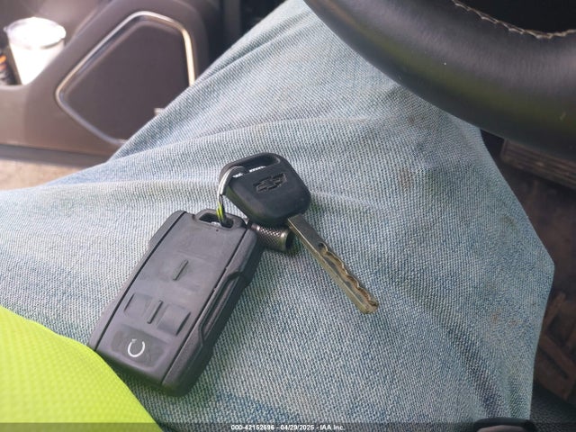 1GNSKBKC9FR274220 Chevrolet Tahoe Lt