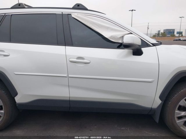 2T3C1RFV7RW333242 Toyota Rav4 Xle Premium