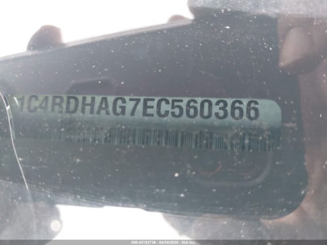 1C4RDHAG7EC560366 Dodge Durango Sxt