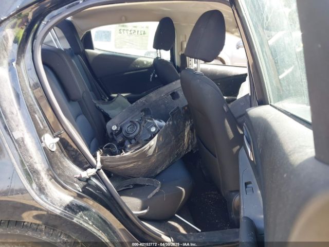 3MYDLBYV9KY509261 Toyota YARIS LE