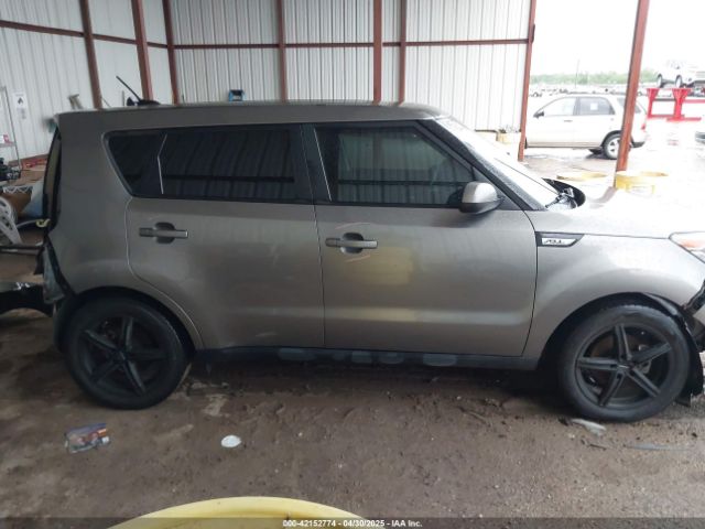 KNDJN2A23K7640585 KIA Soul