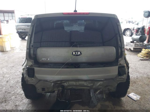 KNDJN2A23K7640585 KIA Soul