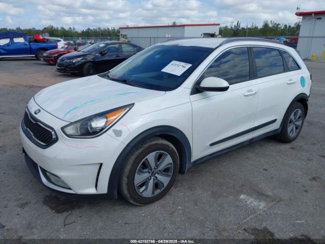 KNDCB3LC1K5239853 KIA NIRO LX