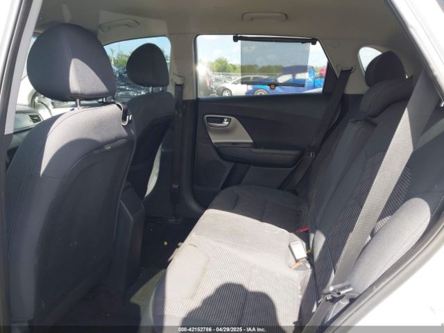 KNDCB3LC1K5239853 KIA NIRO LX