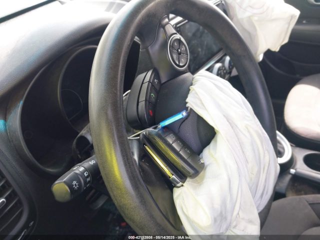 KNDJN2A25H7445516 KIA Soul