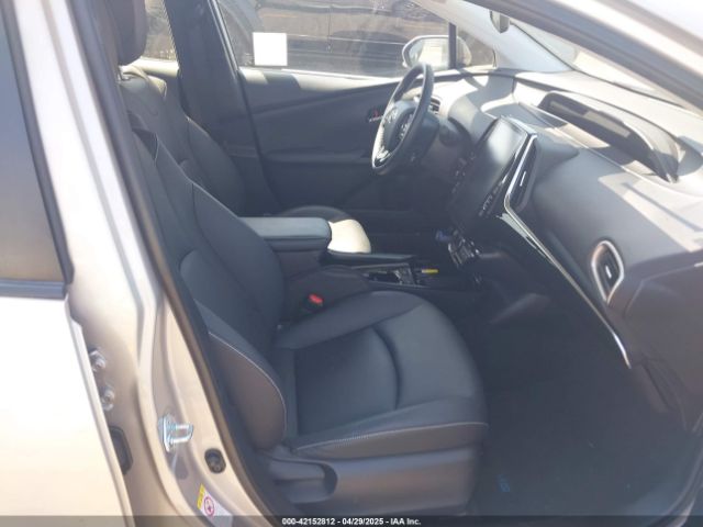 JTDKAMFP9N3206943 Toyota Prius Prime Xle