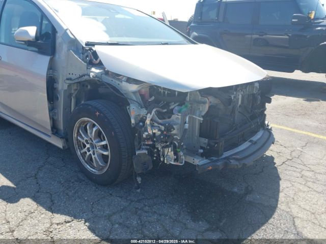 JTDKAMFP9N3206943 Toyota Prius Prime Xle