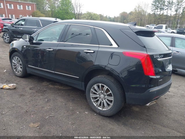 2017 CADILLAC XT5 1GYKNDRS5HZ111943 Photo 2