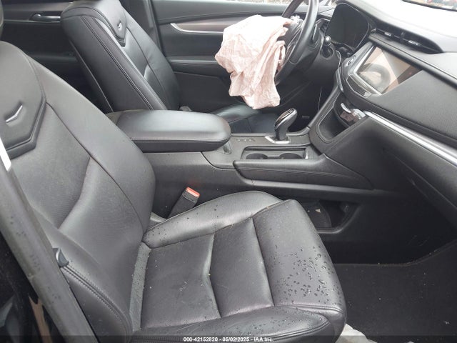 2017 CADILLAC XT5 1GYKNDRS5HZ111943 Photo 4