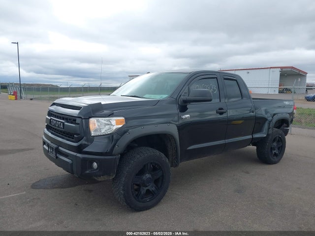 5TFUW5F10HX643206 Toyota Tundra Sr5 5.7l V8