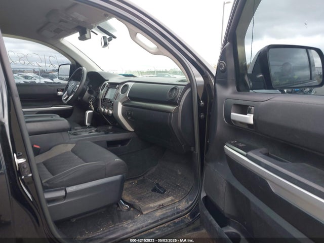 5TFUW5F10HX643206 Toyota Tundra Sr5 5.7l V8