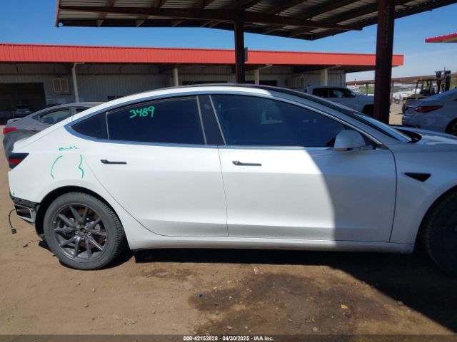 5YJ3E1EAXLF598061 Tesla MODEL 3