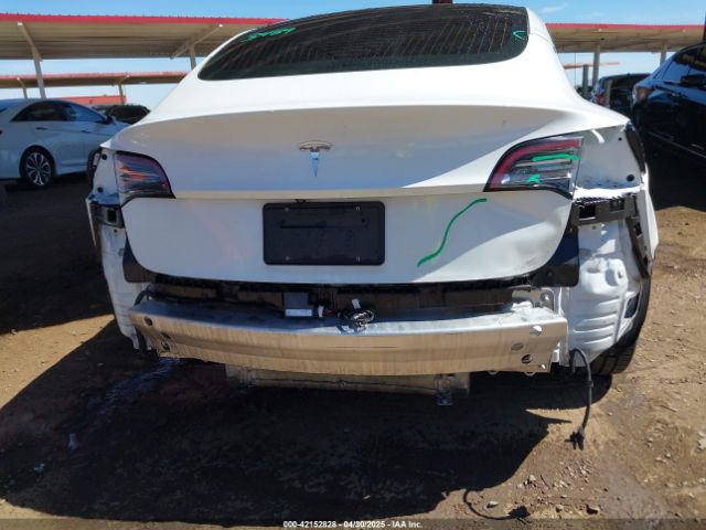 5YJ3E1EAXLF598061 Tesla MODEL 3