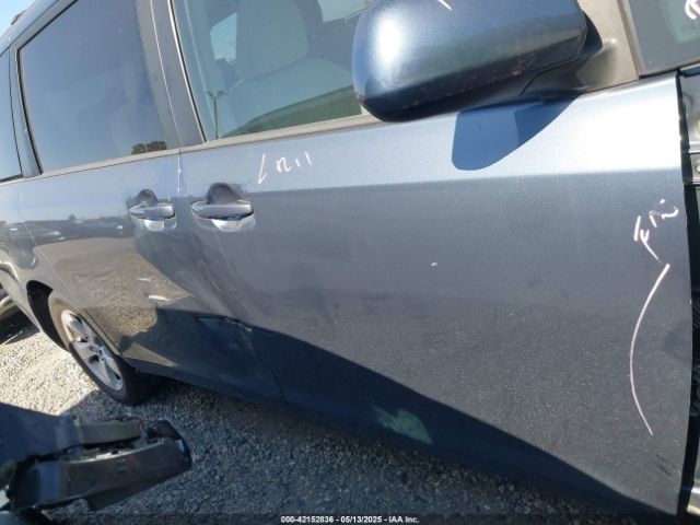 5TDKK3DC7FS649602 Toyota Sienna Le 8 Passenger