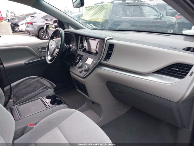 5TDKK3DC7FS649602 Toyota Sienna Le 8 Passenger