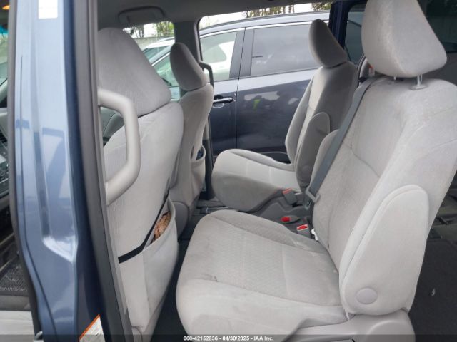 5TDKK3DC7FS649602 Toyota Sienna Le 8 Passenger