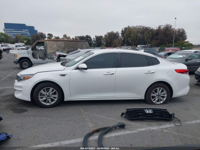 KNAGT4L32G5103045 KIA Optima Lx