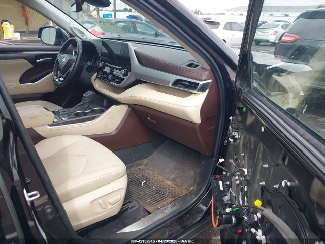 5TDFZRBH4NS234086 Toyota 2gr-fks