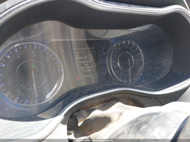 1C3CCCAB5GN160138 Chrysler 200