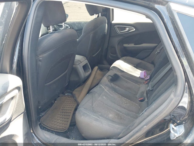 1C3CCCAB5GN160138 Chrysler 200