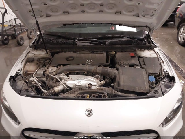 W1K3G4EB6LW044084 Mercedes-Benz A 220