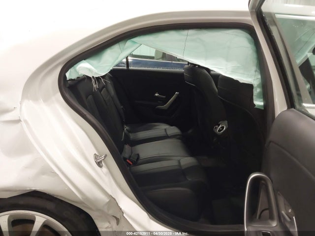 W1K3G4EB6LW044084 Mercedes-Benz A 220