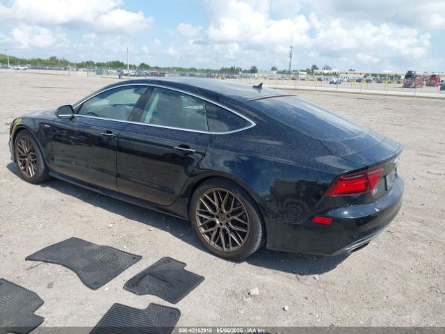 2016 AUDI A7 WAUWGAFCXGN018982 Photo 2