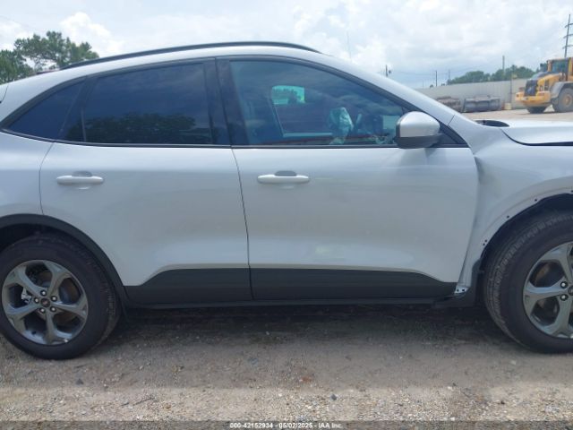 1FMCU9NA8SUA83711 Ford Escape St-line Select