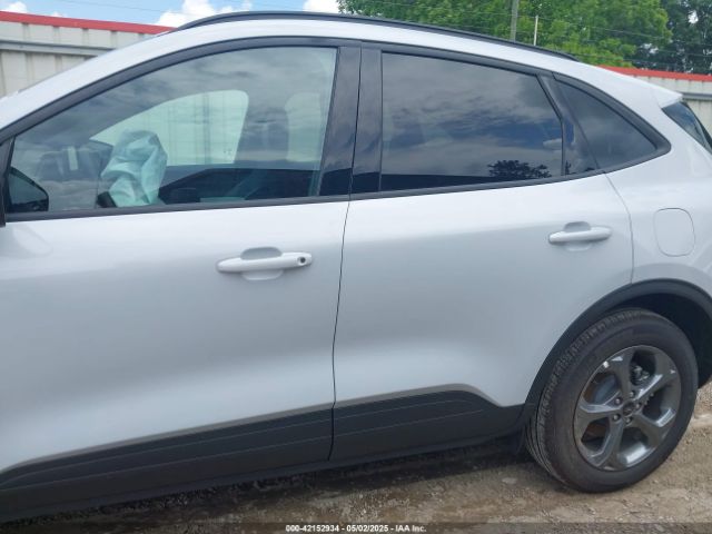 1FMCU9NA8SUA83711 Ford Escape St-line Select