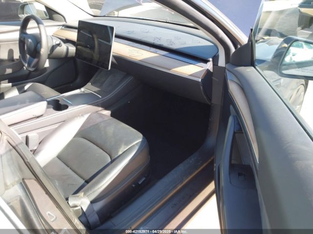 5YJ3E1EC0NF270037 Tesla Model 3 Performance Dual Motor All-wheel Drive