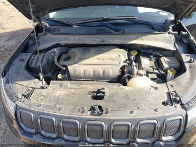 3C4NJDDB8NT226237 Jeep Compass Trailhawk 4x4