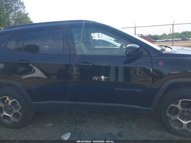 3C4NJDDB8NT226237 Jeep Compass Trailhawk 4x4