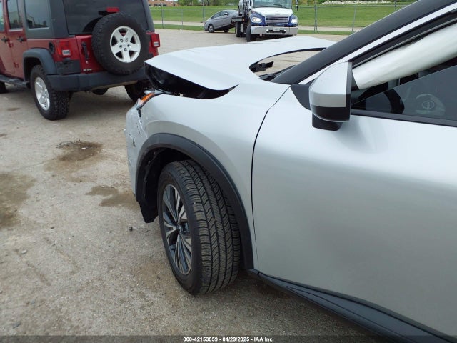 JN8BT3BAXPW418861 Nissan Rogue Sv Fwd
