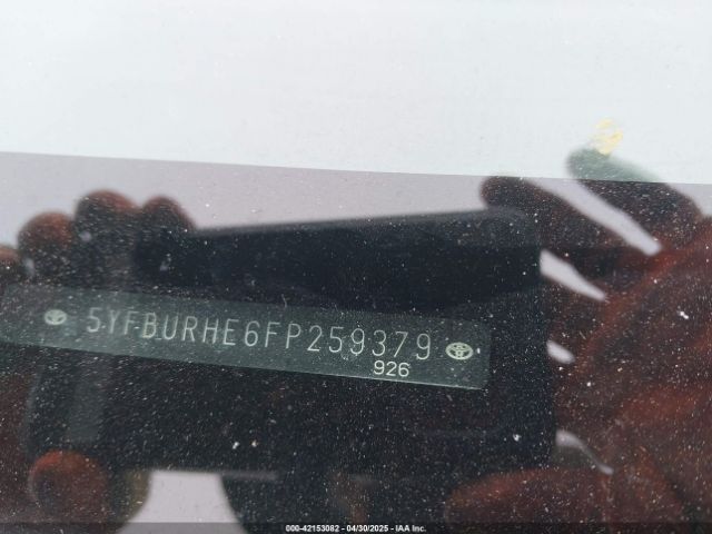 5YFBURHE6FP259379 Toyota COROLLA LE