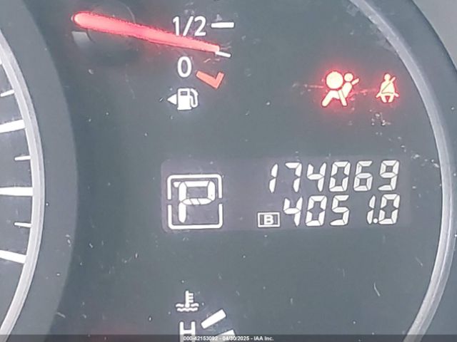 JN8AE2KP4F9132313 Nissan Quest Platinum/s/sl/sv