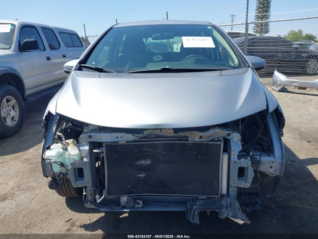 JHMGK5H51HS023212 Honda FIT LX