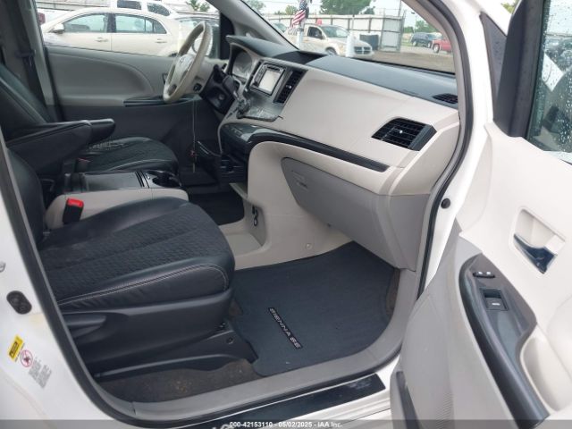 2012 TOYOTA SIENNA 5TDXK3DC3CS268136 Photo 4