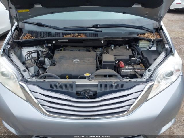 5TDYK3DCXGS697249 Toyota Sienna Xle 8 Passenger