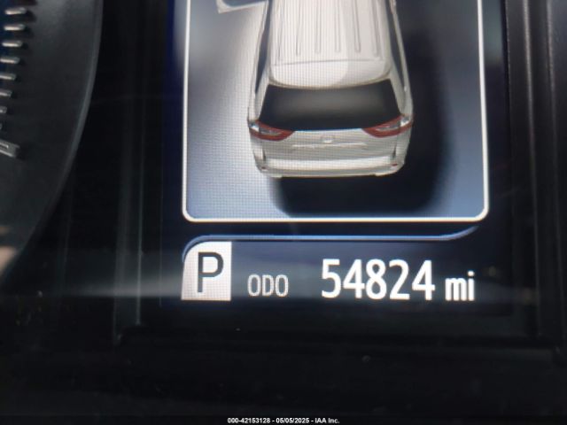 5TDYK3DCXGS697249 Toyota Sienna Xle 8 Passenger