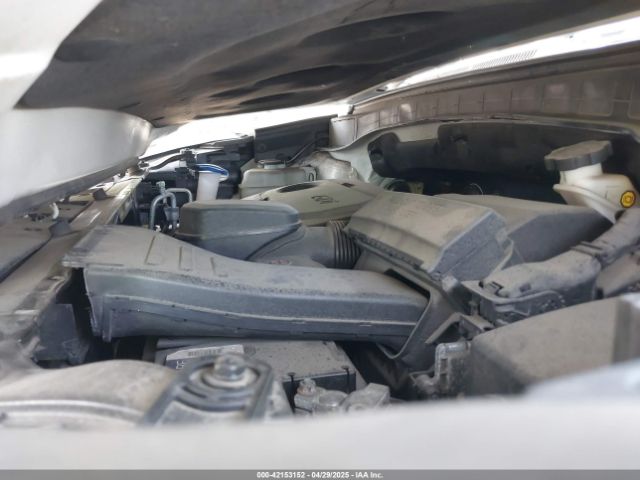 5NMZUDLB1HH016476 Hyundai Santa Fe Sport 2.4l