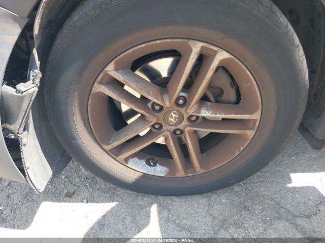 5NMZUDLB1HH016476 Hyundai Santa Fe Sport 2.4l