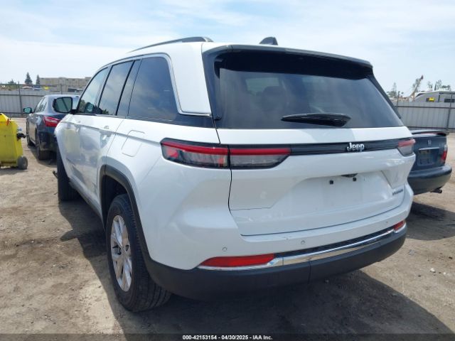 2022 JEEP GRAND CHEROKEE 1C4RJGBG7N8547914 Photo 2