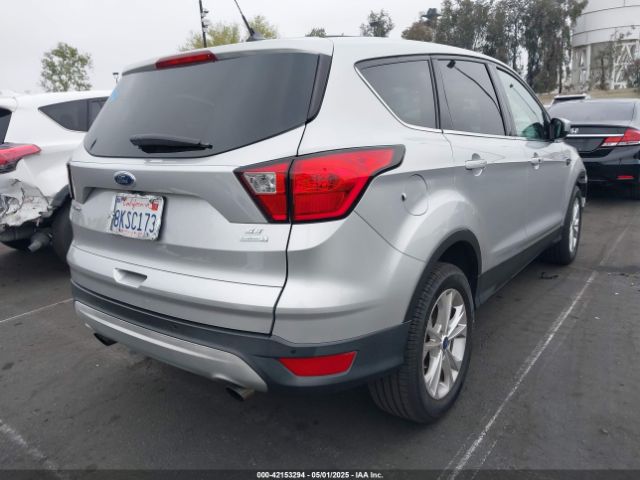 1FMCU0GD1KUB81935 Ford ESCAPE SE