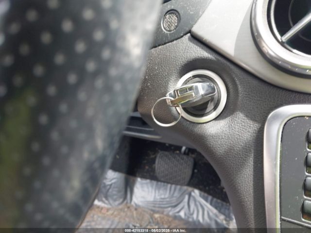WDCTG4EB7FJ175675 Mercedes-Benz GLA 250
